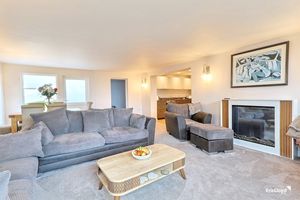 Photo 27- click for photo gallery